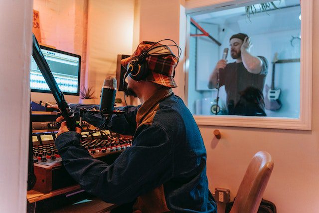 Radio Sweeper Sound Effects